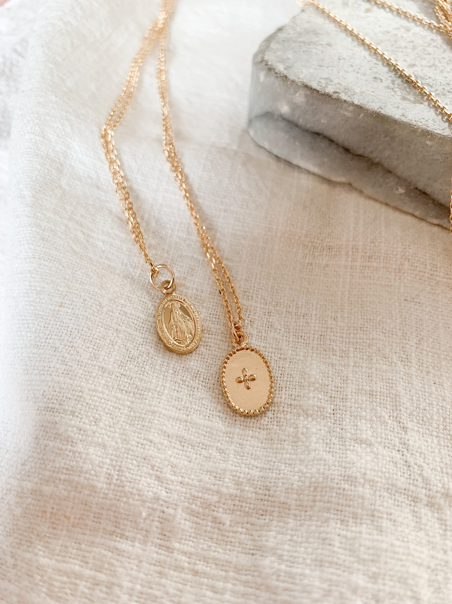 Collier Jeanne - CROIX