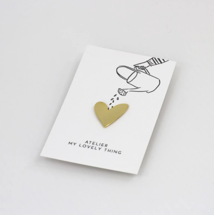 Pin's coeur doré en laiton